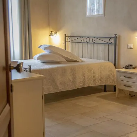 Couette-café Masseria Chinunno