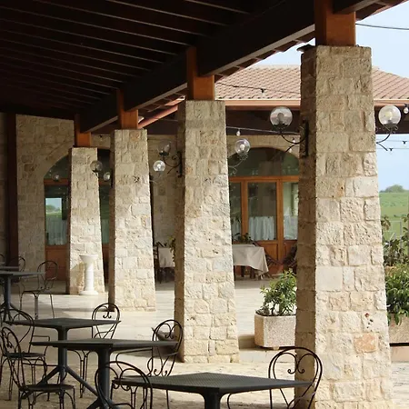 Masseria Chinunno فندق مبيت وإفطار 2*