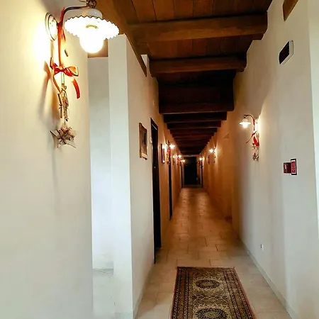 Masseria Chinunno Bed & Breakfast 4*