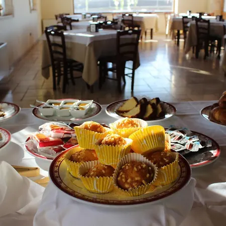 Bed & Breakfast Masseria Chinunno 4*