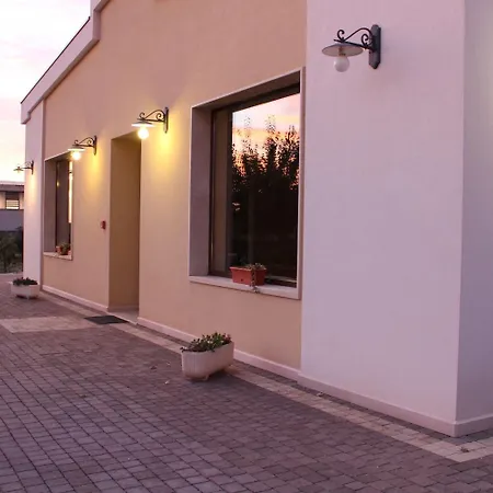 Masseria Chinunno Bed & Breakfast 4*