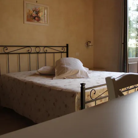 Bed & Breakfast Masseria Chinunno 4*